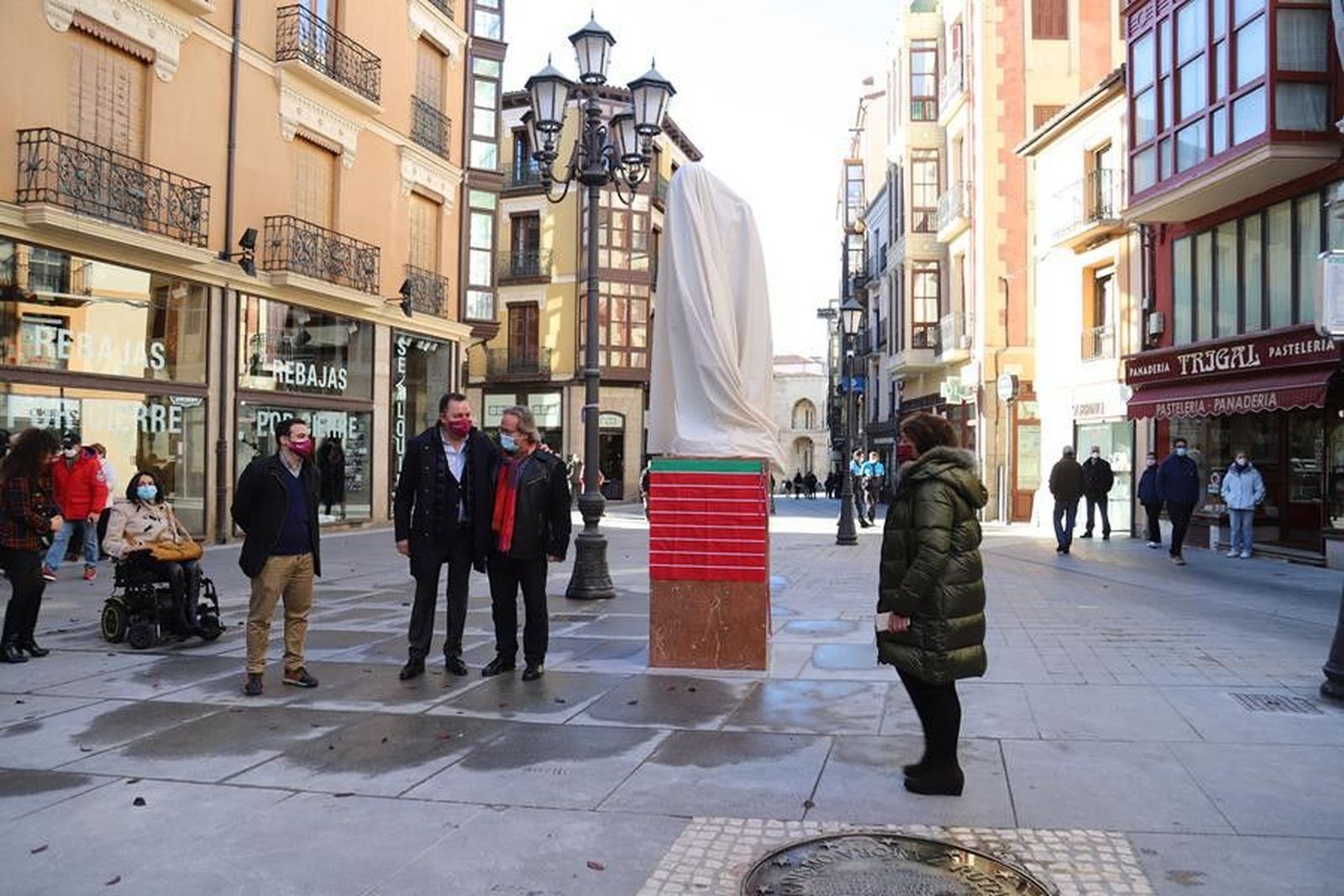 Sagasta escultura adan (3)