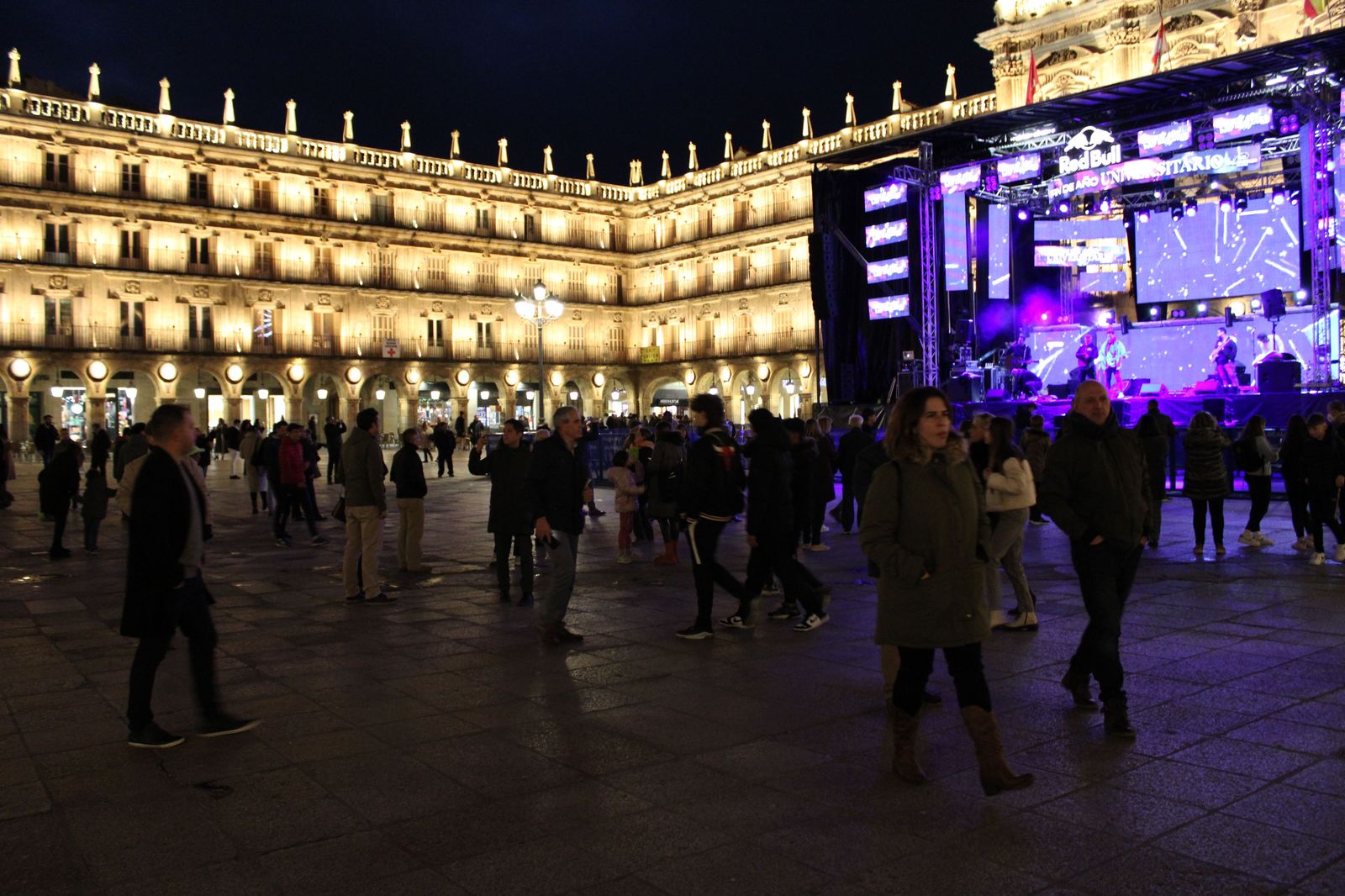 fin-de-ano-universitario-2022-4