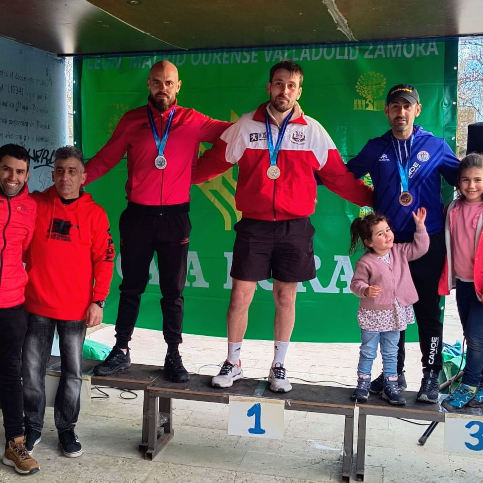 David Borbolla y Ángel Porto, del Club Amigos del Remo, se suben al podio  en el Campeonato de  Castilla y León