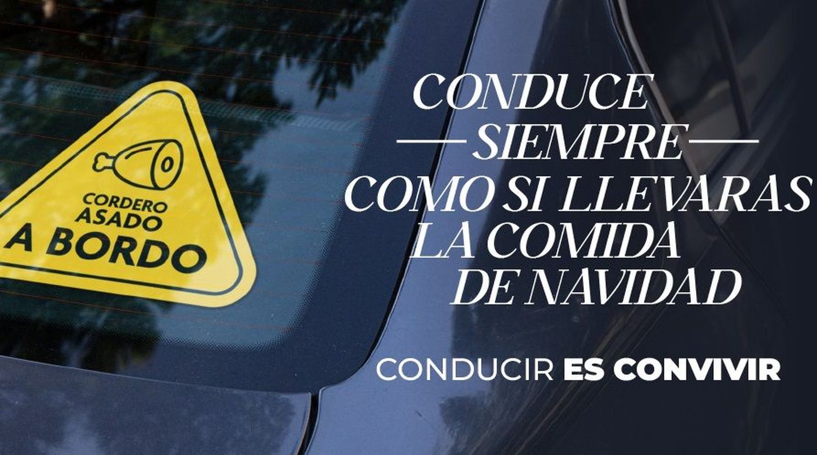 Pegatina 'Cordero asado a bordo', Campaña Navidad DGT 2024/2025. Foto @DGTes Pegatina 'Cordero asado a bordo', Campaña Navidad DGT 2024/2025. Foto @DGTes