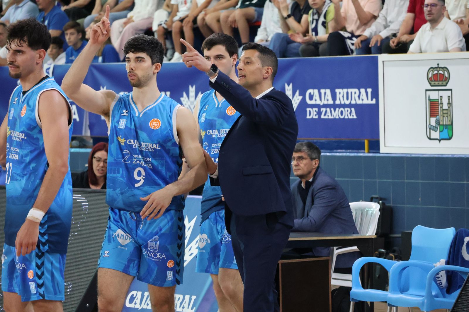 GALERÍA | Revive en imágenes el partido entre el CB Zamora y Alega Cantabria