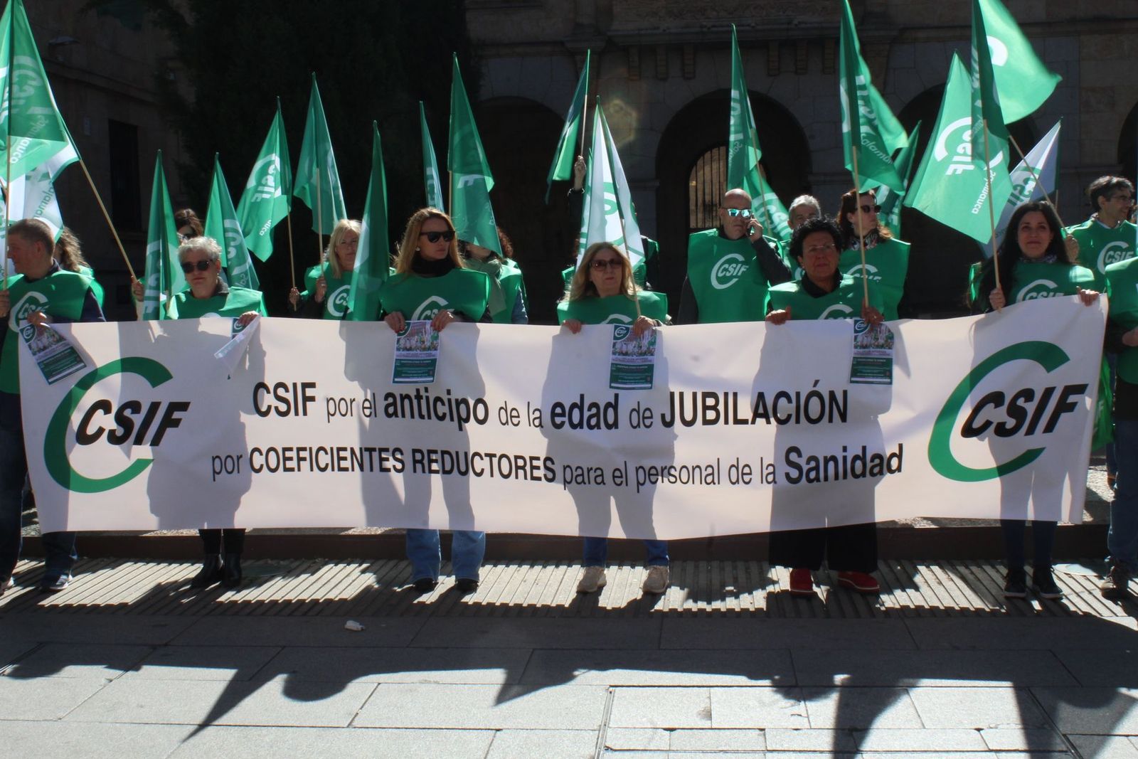 Concentración de CSIF en la plaza de la Constitución de Salamanca | Foto S24H