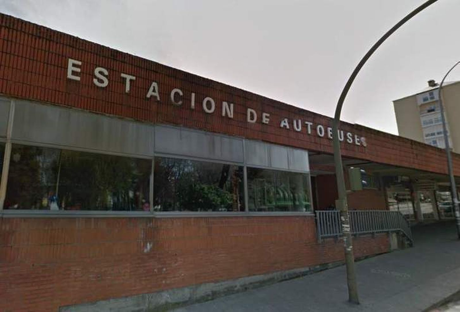 Satisfacción en el PSOE porque una iniciativa suya ayude a paliar las deficiencias de la estación de autobuses