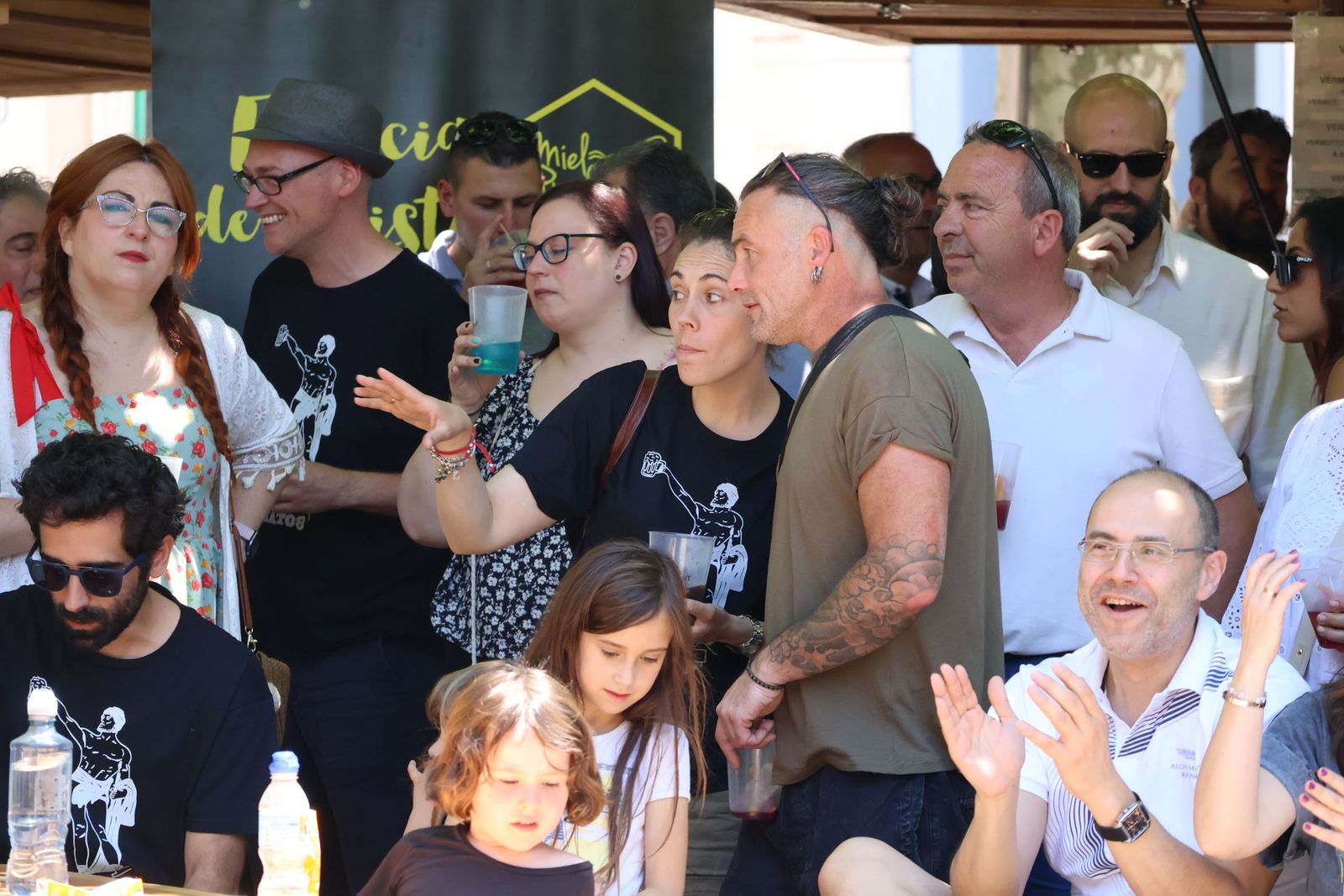 feria-de-vermu-en-plaza-de-viriato-27