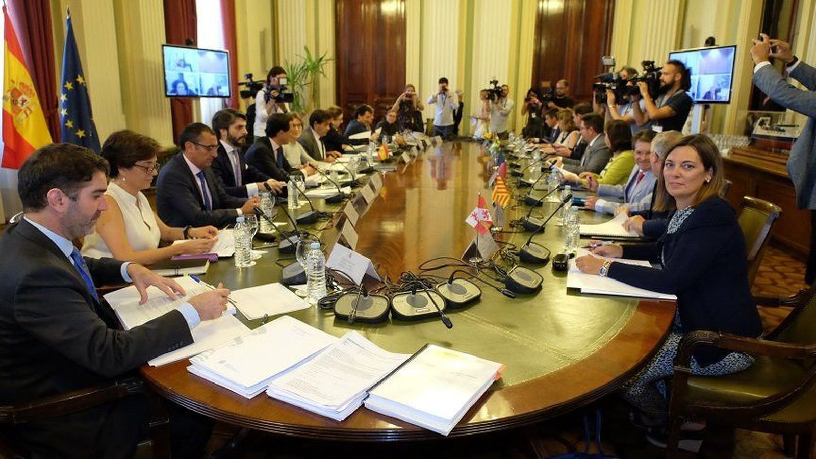 Castilla y León recibe 18 millones de euros en la Sectorial de Agricultura 