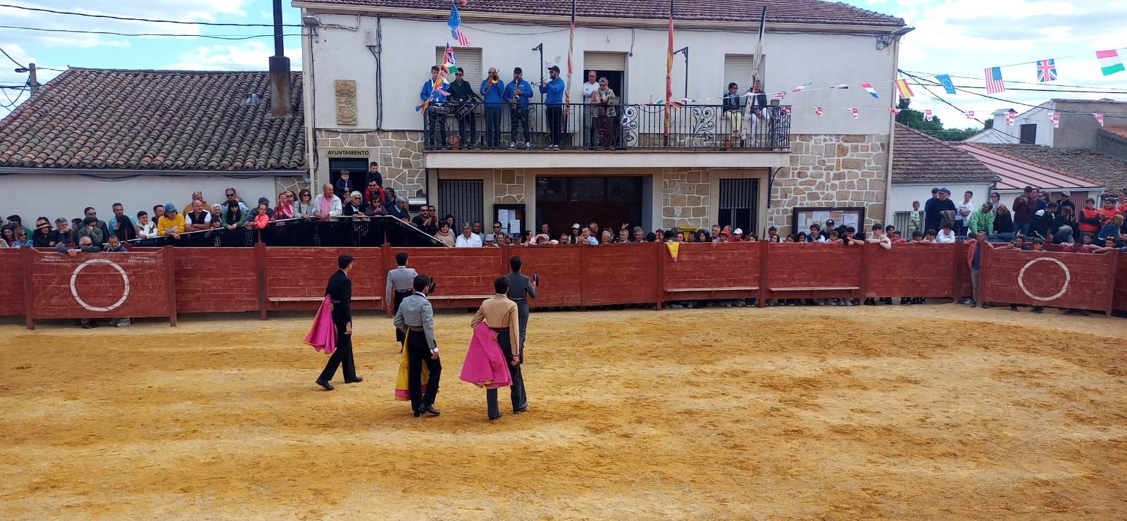 photo-2023-05-14-18-10-52