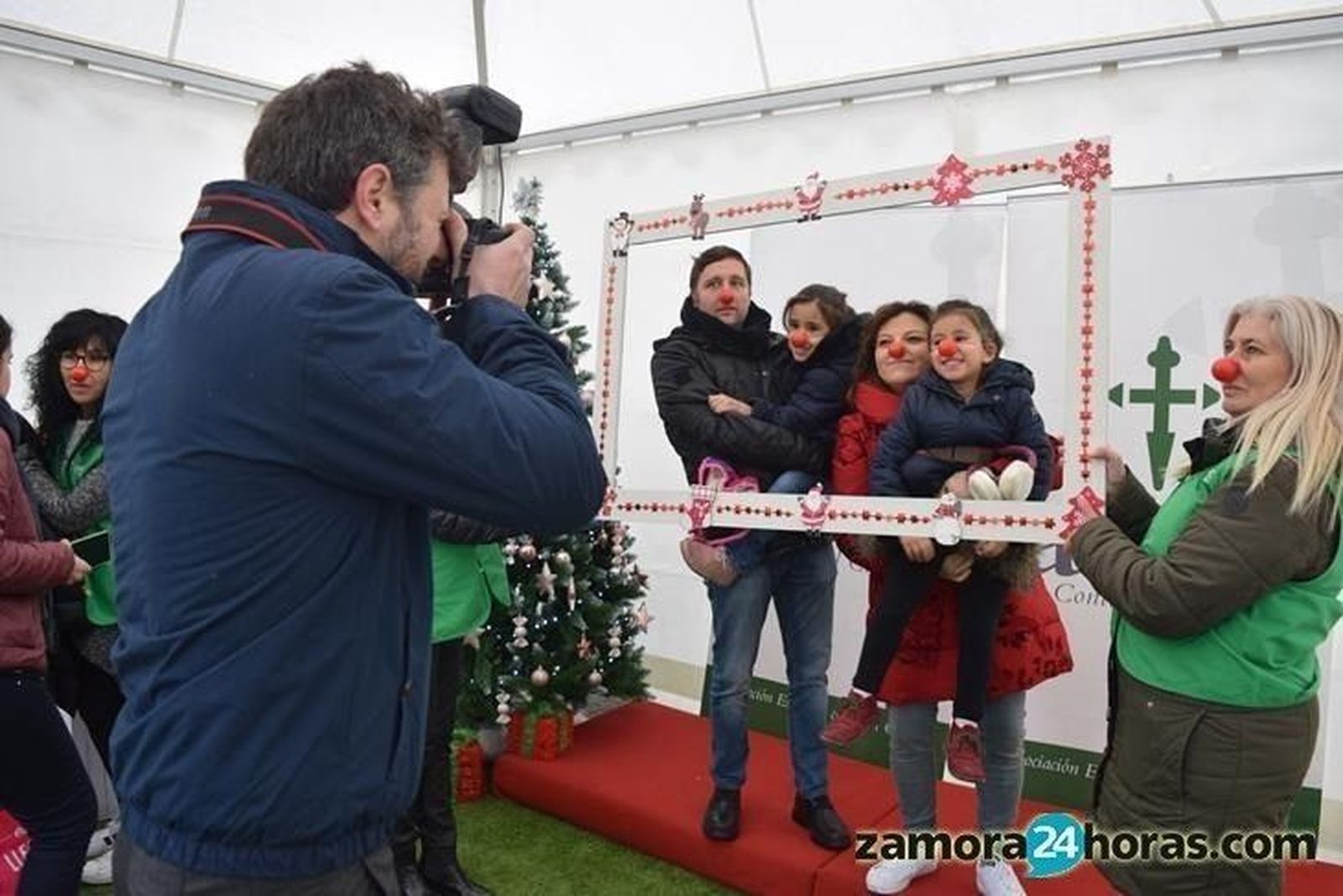 Narices de payaso para inmortalizar la lucha contra el cáncer