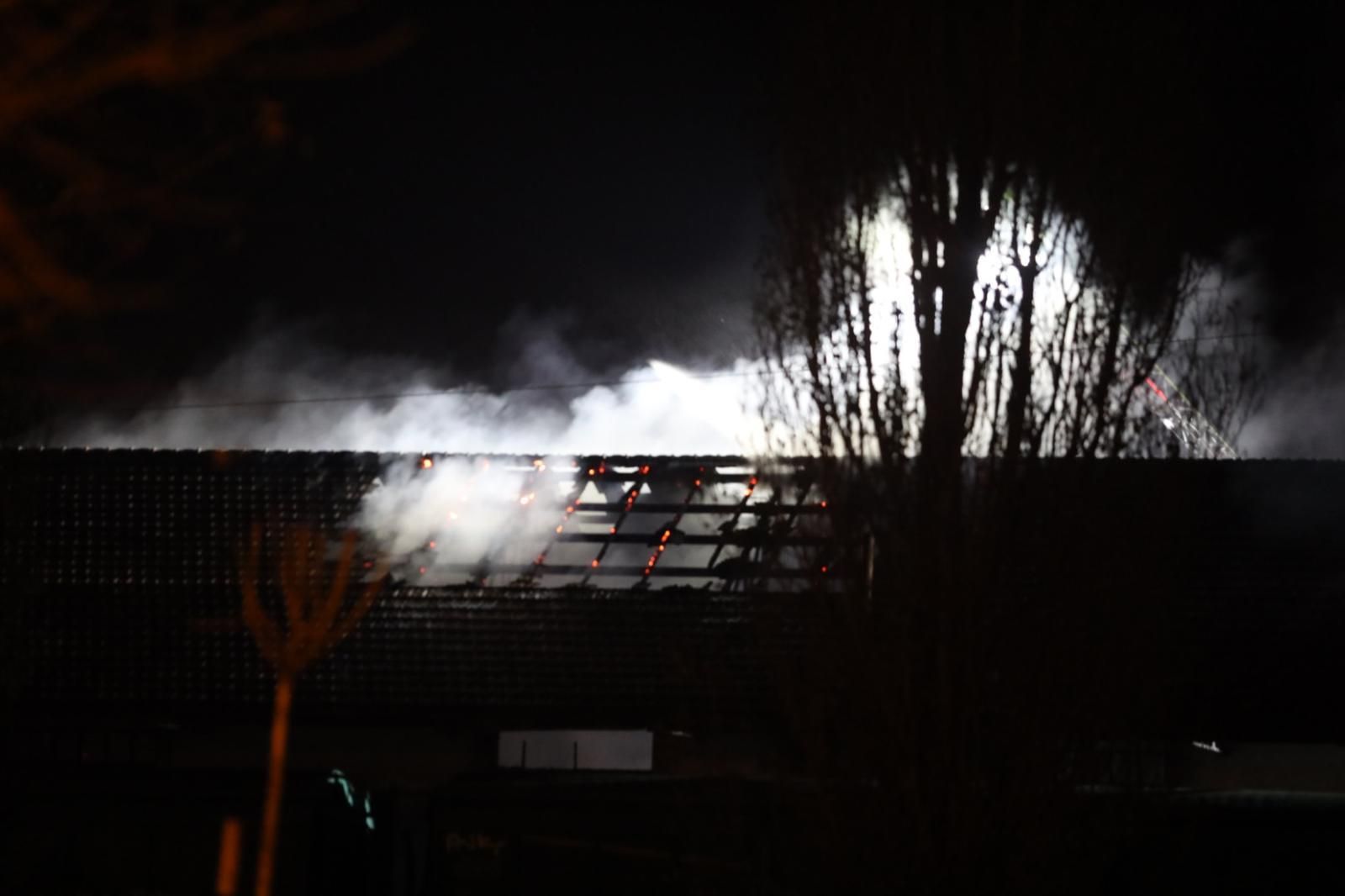 incendio-en-la-estacion-de-trenes-de-tejares-4