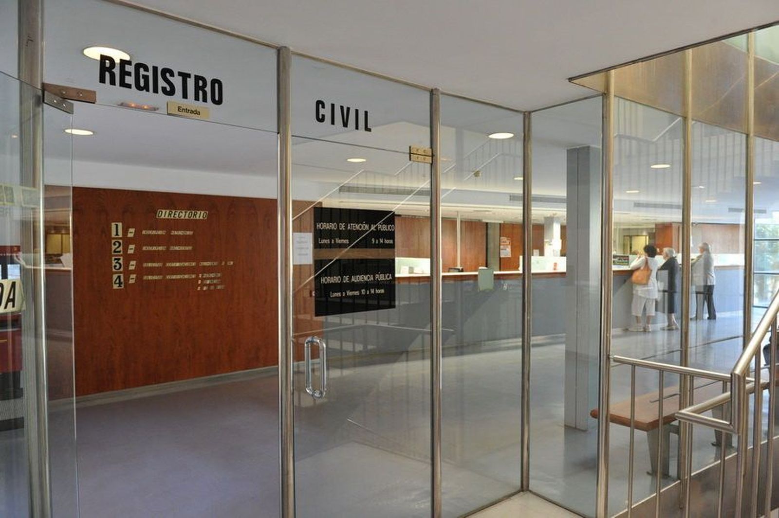 Las solicitudes de nacionalidad por residencia ya pueden ser tramitadas por abogados