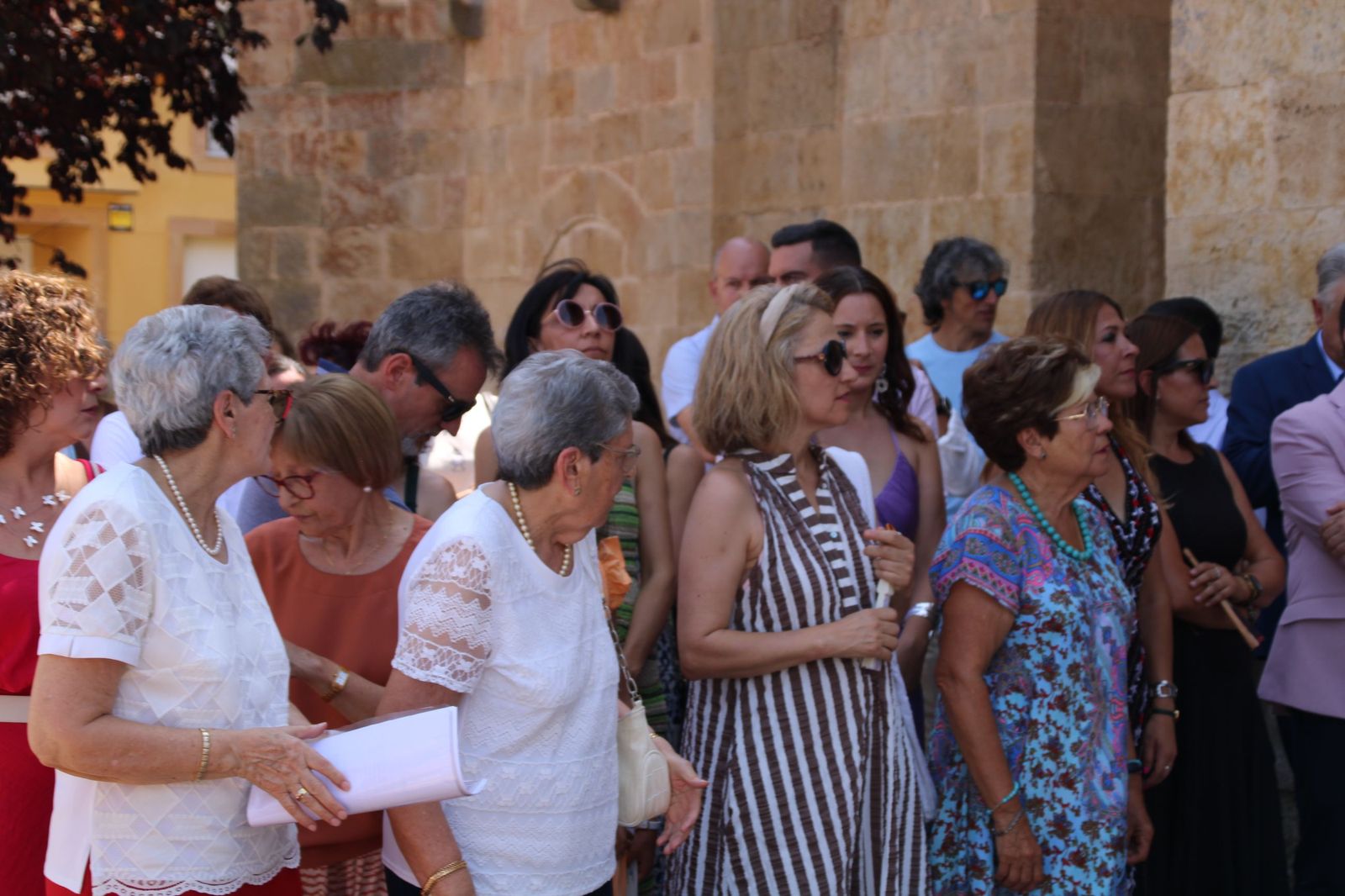 Procesión en honor al Cristo de las Batallas en Castellanos de Moriscos