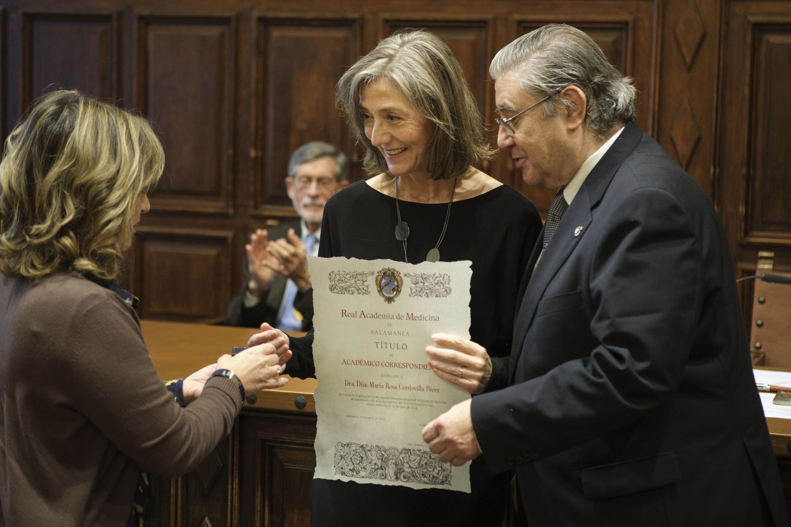 Rosa Cordovilla Pérez, nueva académica de número de la Real Academia de Medicina