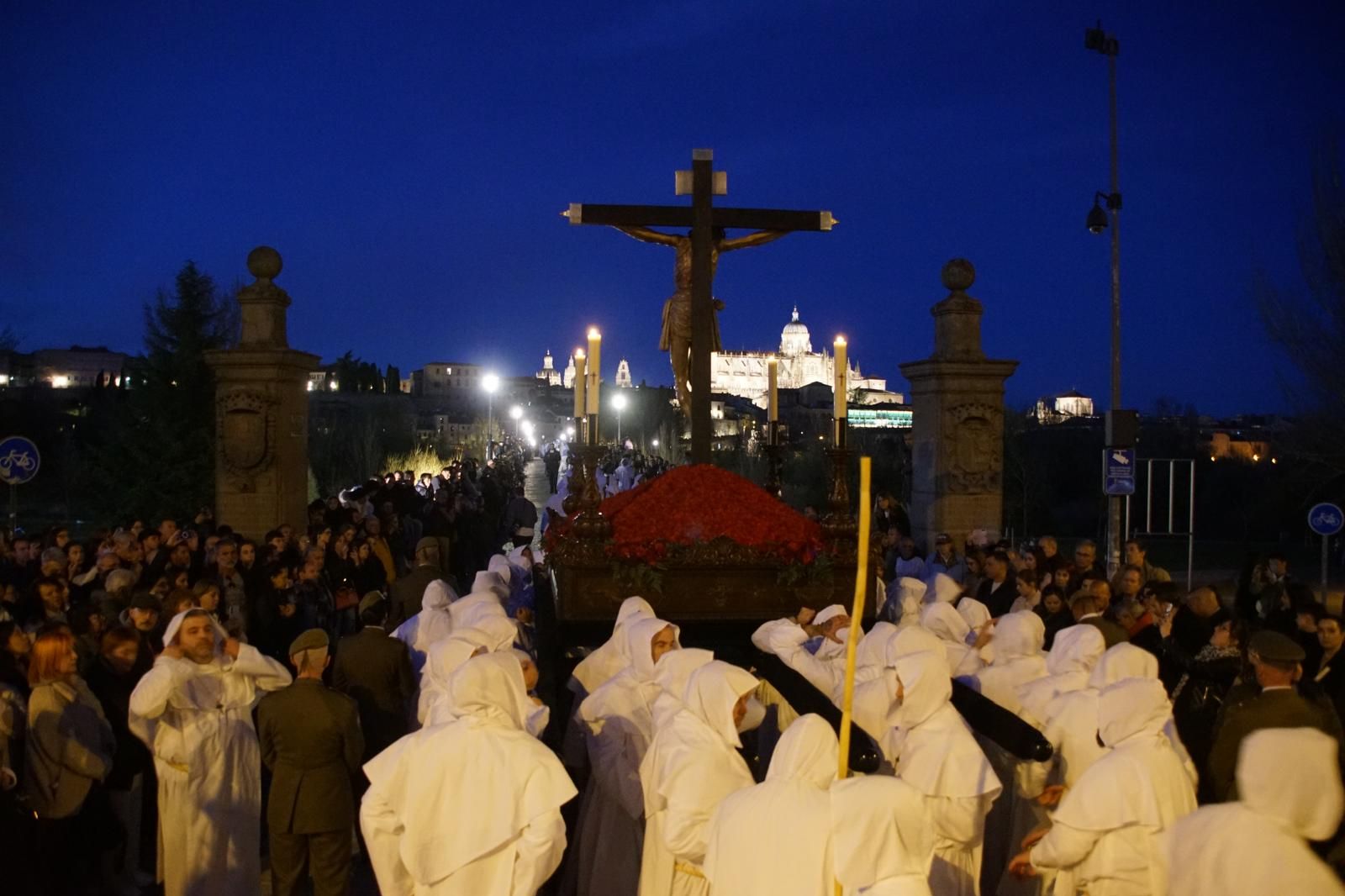 María Nuestra Madre y el Cristo del Amor y de la Paz en la procesión de la Semana Santa 2026 en Salamanca