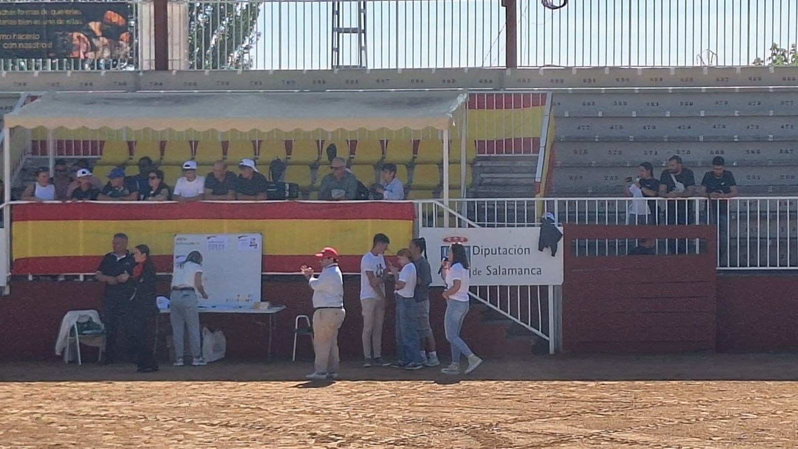 Gynkana de influencers rurales en Salamaq