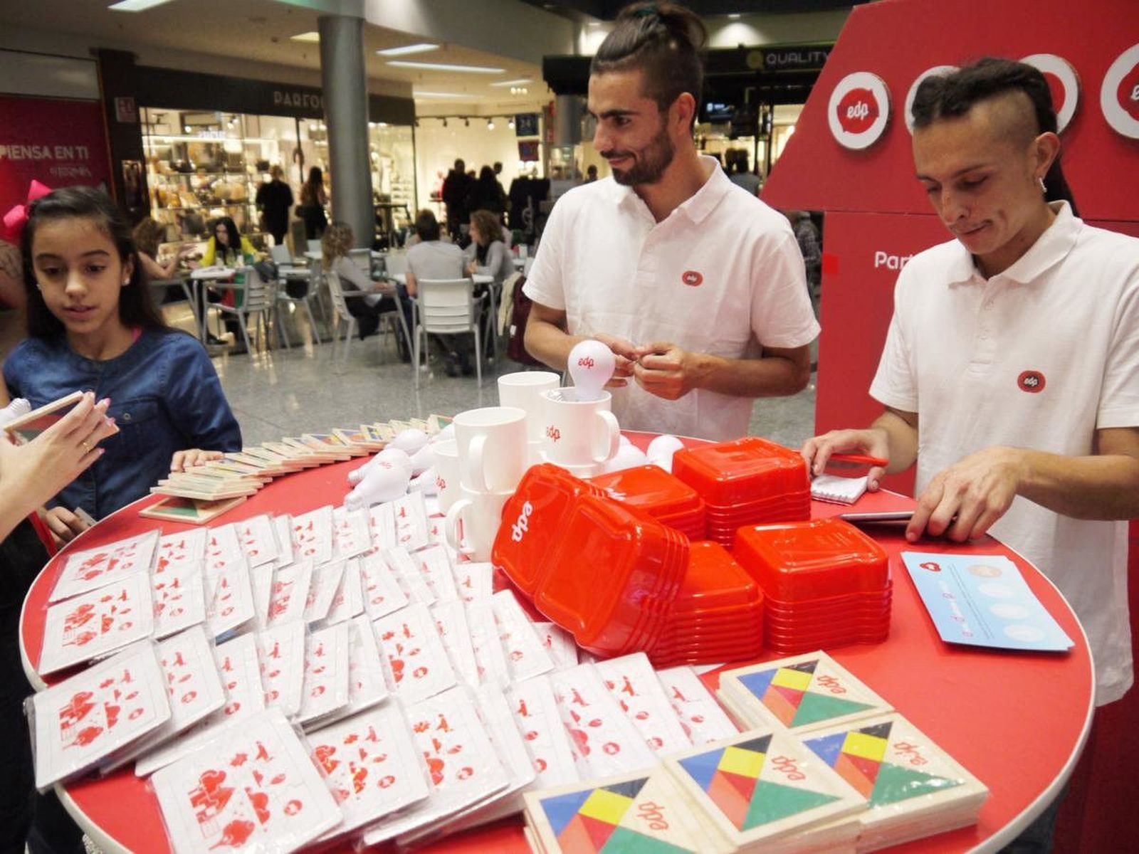 Fiesta EDP en el centro comercial El Tormes