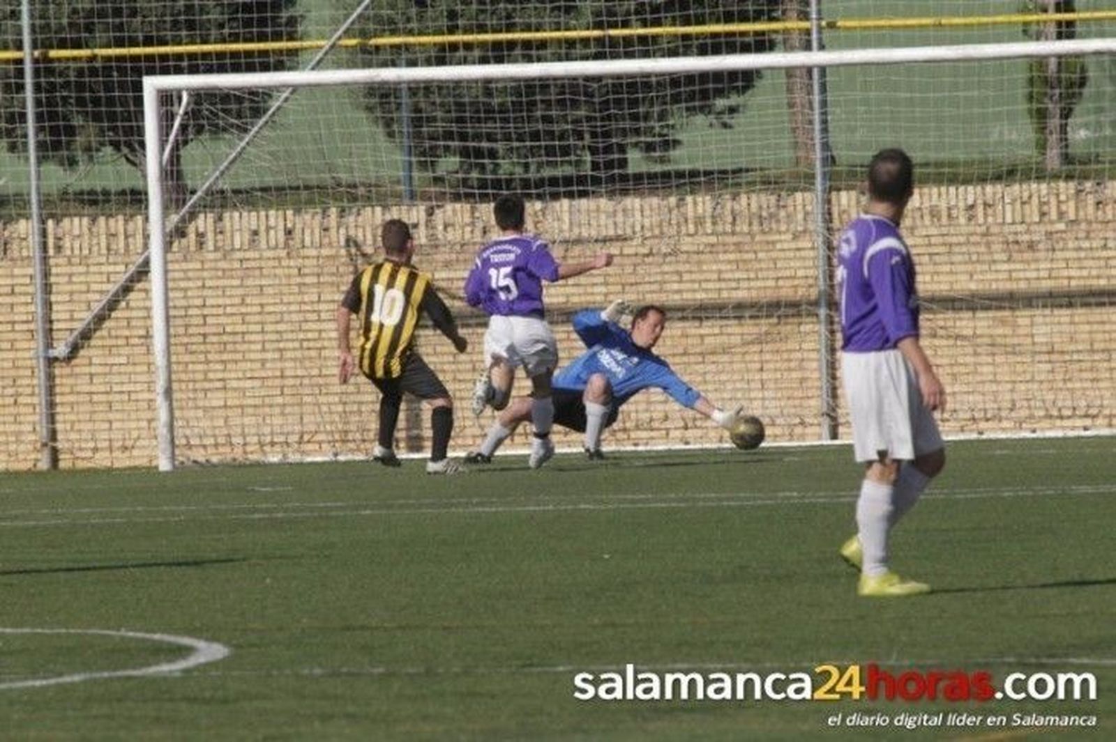 Mesón Churrasco y Acedos Avata se quedan solos en la persecución de Electromecánicas Chuchi