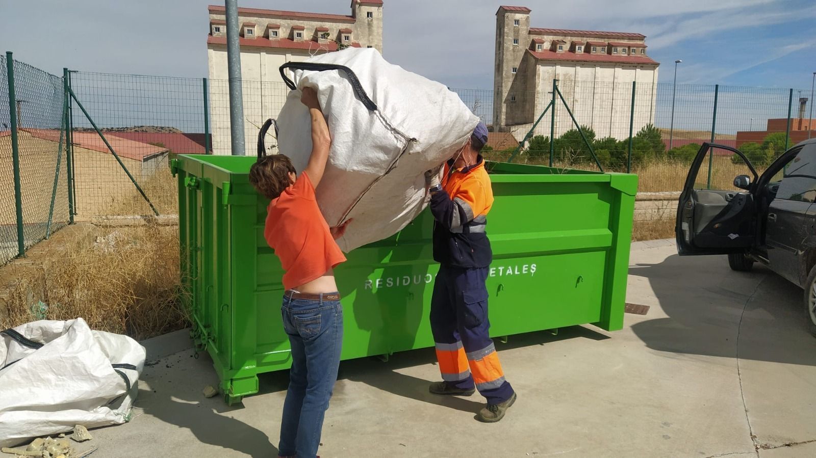  Sistema municipal de recogida de restos vegetales de Alba de Tormes. Foto Ayto. Alba de Tormes