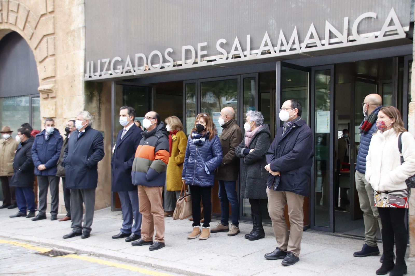 Funcionarios de los Juzgados de Salamanca a la puerta | Foto: S24H