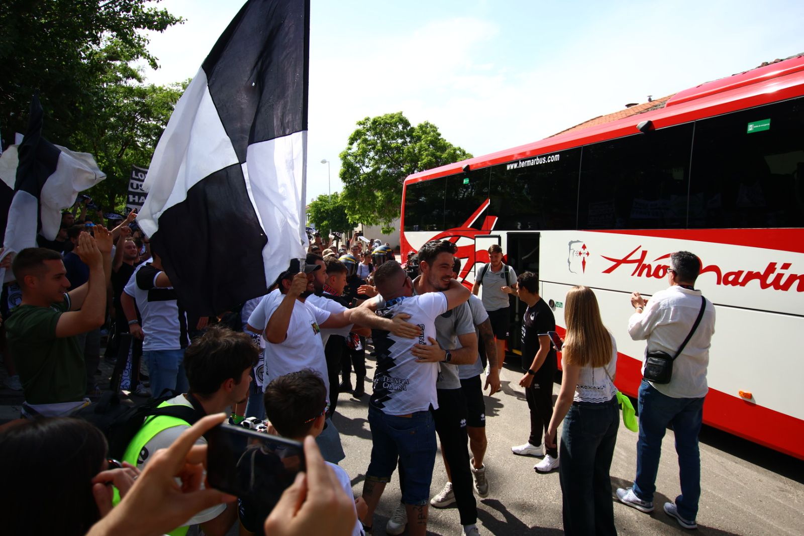 Recibimiento al Autobús de Unionistas