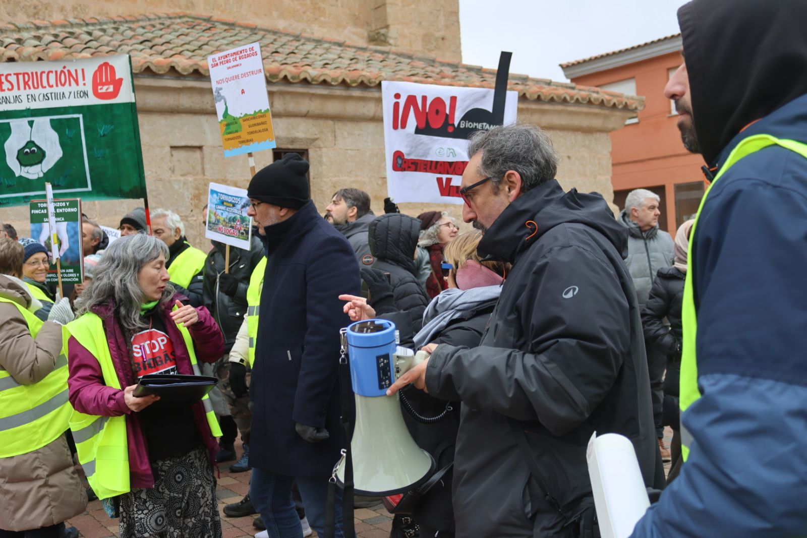 Protesta ciudadana por la planta de biogas en Castellanos de Villiquera