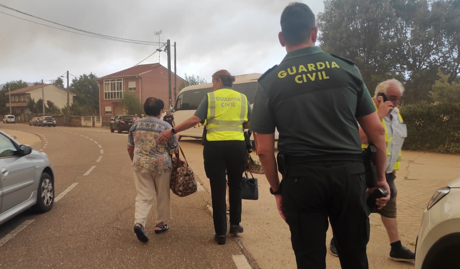 Desalojos por el fuego en los incendios de Zamora