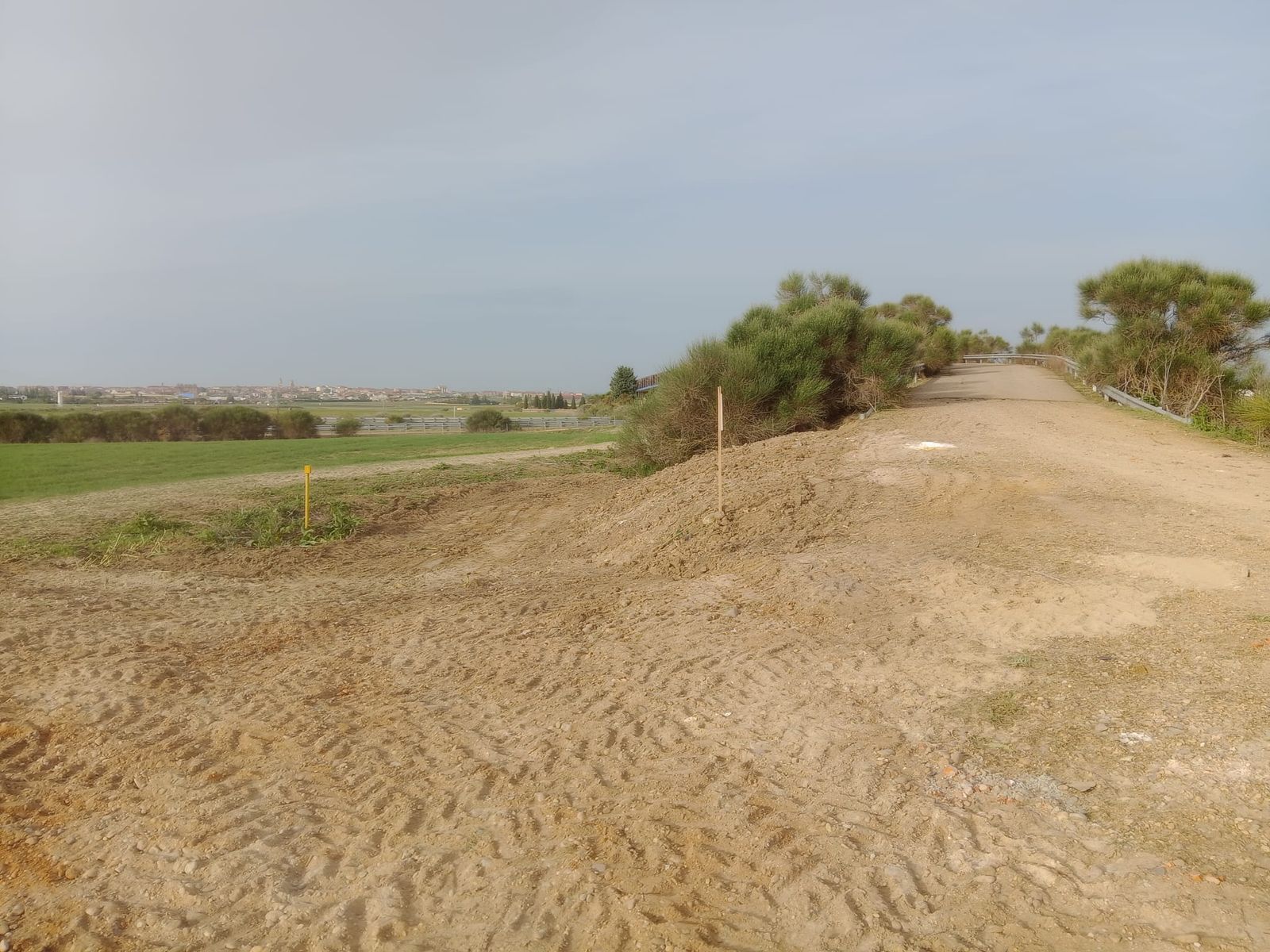 Llamamiento al civismo en Toro tras culminar la limpieza de una escombrera ilegal