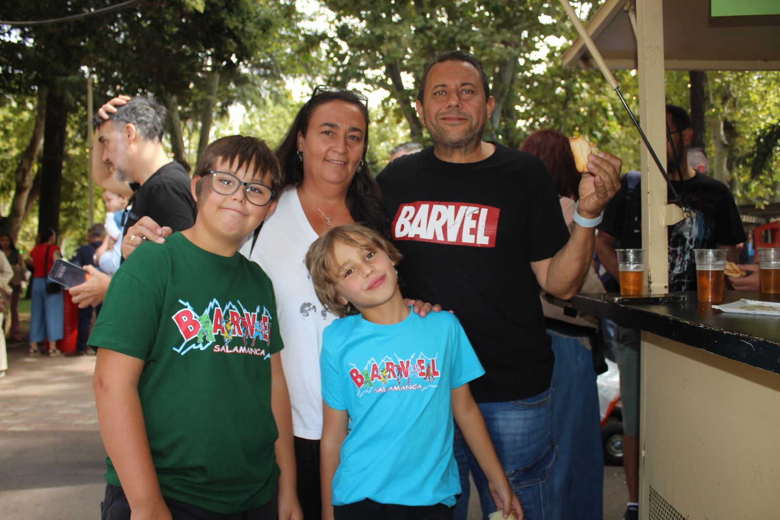 Ambiente en la Feria de Día en el mediodía de este viernes