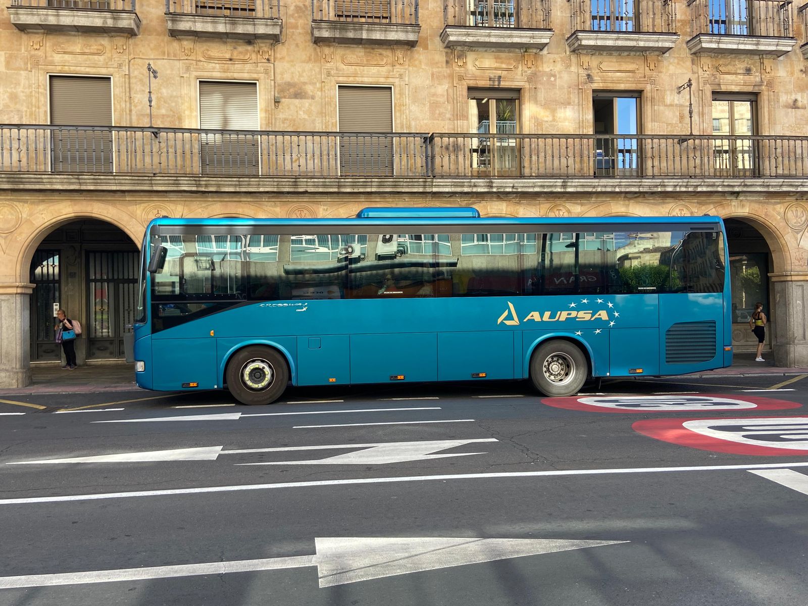 Autobús AUPSA en la Gran Vía de Salamanca. Foto de archivo.