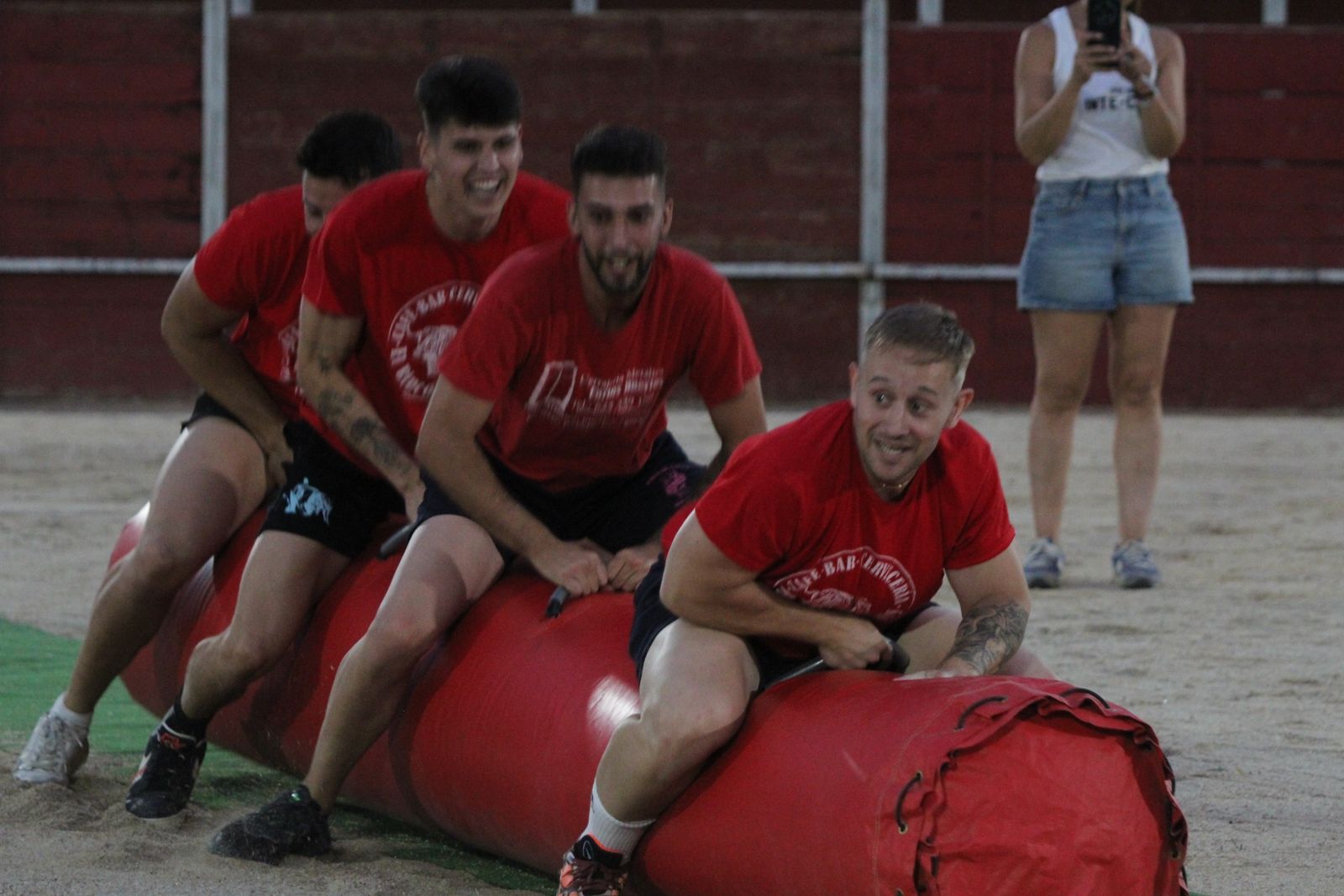 Así se ha vivido el Grand Prix de Carbajosa de la Sagrada y la posterior vaquilla