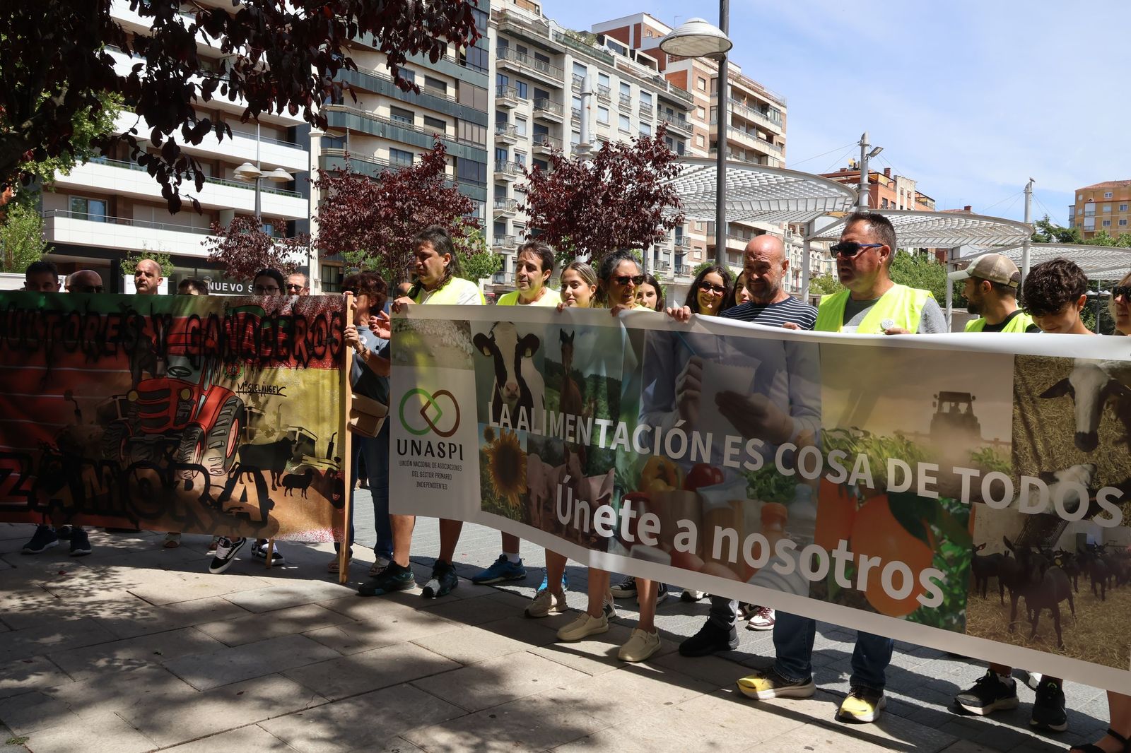 Marcha silenciosa en homenaje a David Lafoz (19).JPG
