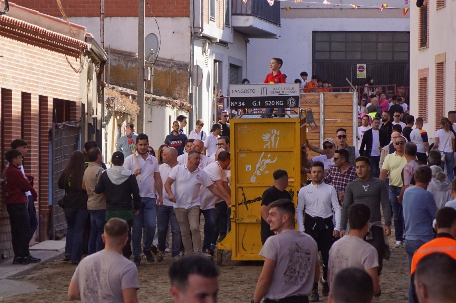Toro del cajón y capea en Alba de Tormes