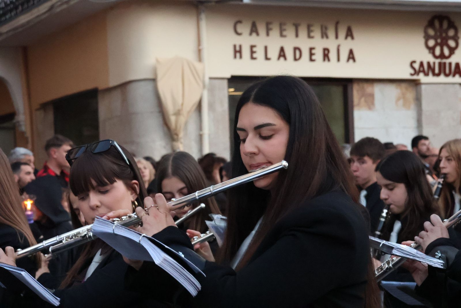 GALERÍA | Revive en imágenes la procesión de la Soledad
