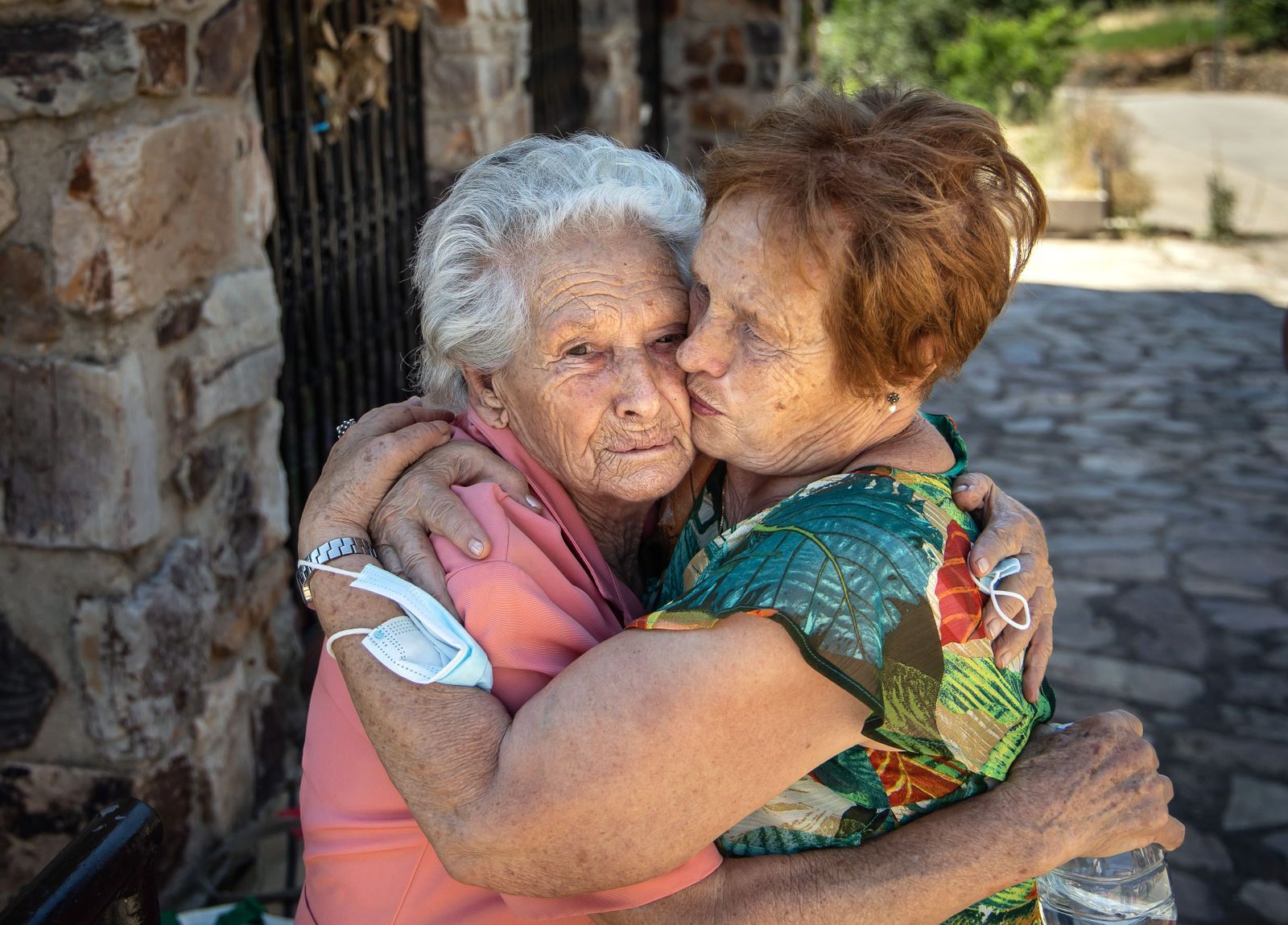 Los vecinos de Monsagro en su regreso a sus casas tras los incendios| Jose Vicente ICAL 