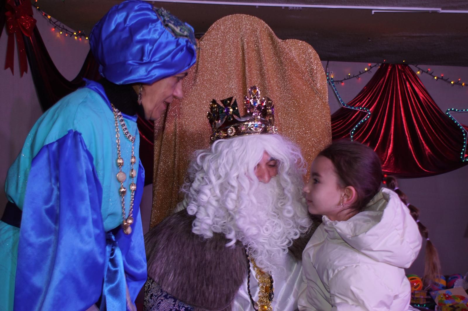 Los Reyes Magos reciben las cartas de los niños de El Encinar