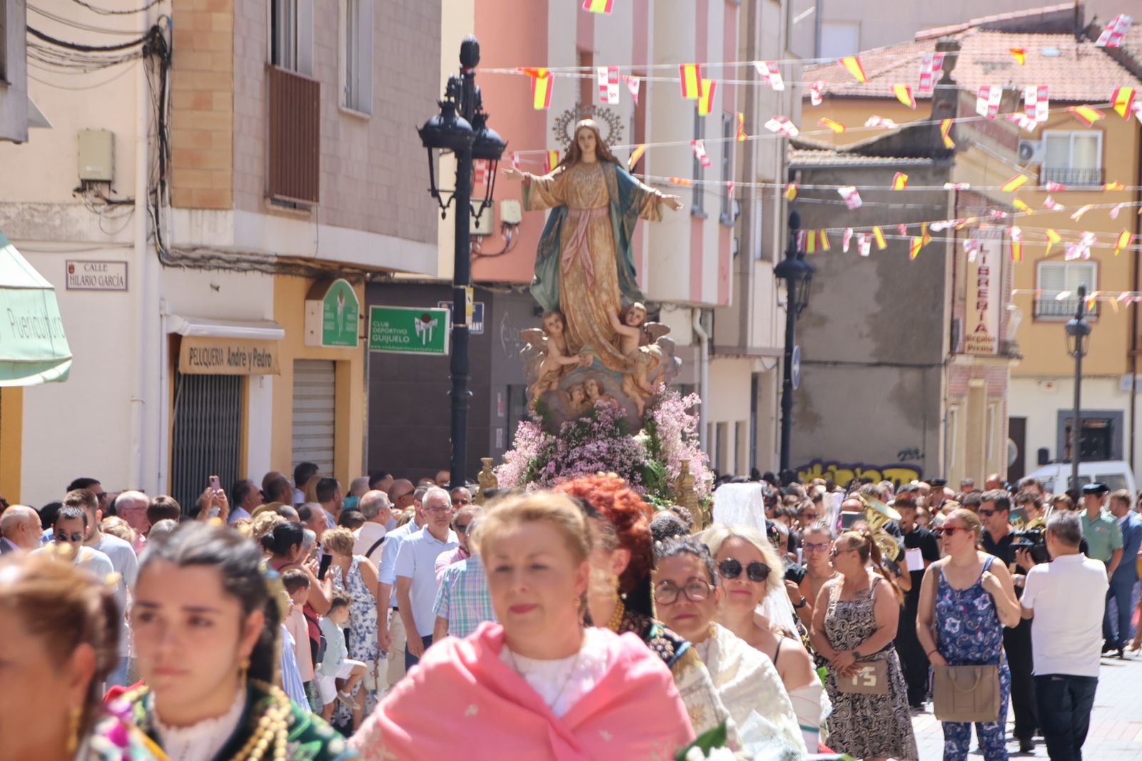 Procesión y ofrenda floral en honor de Nuestra Señora de la Asunción en Guijuelo