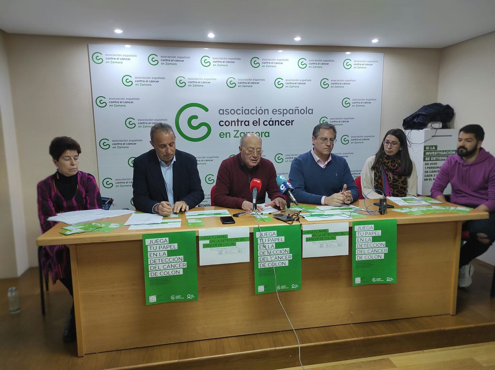 Campaña para la prevención y detección del cáncer de colon AECC Zamora