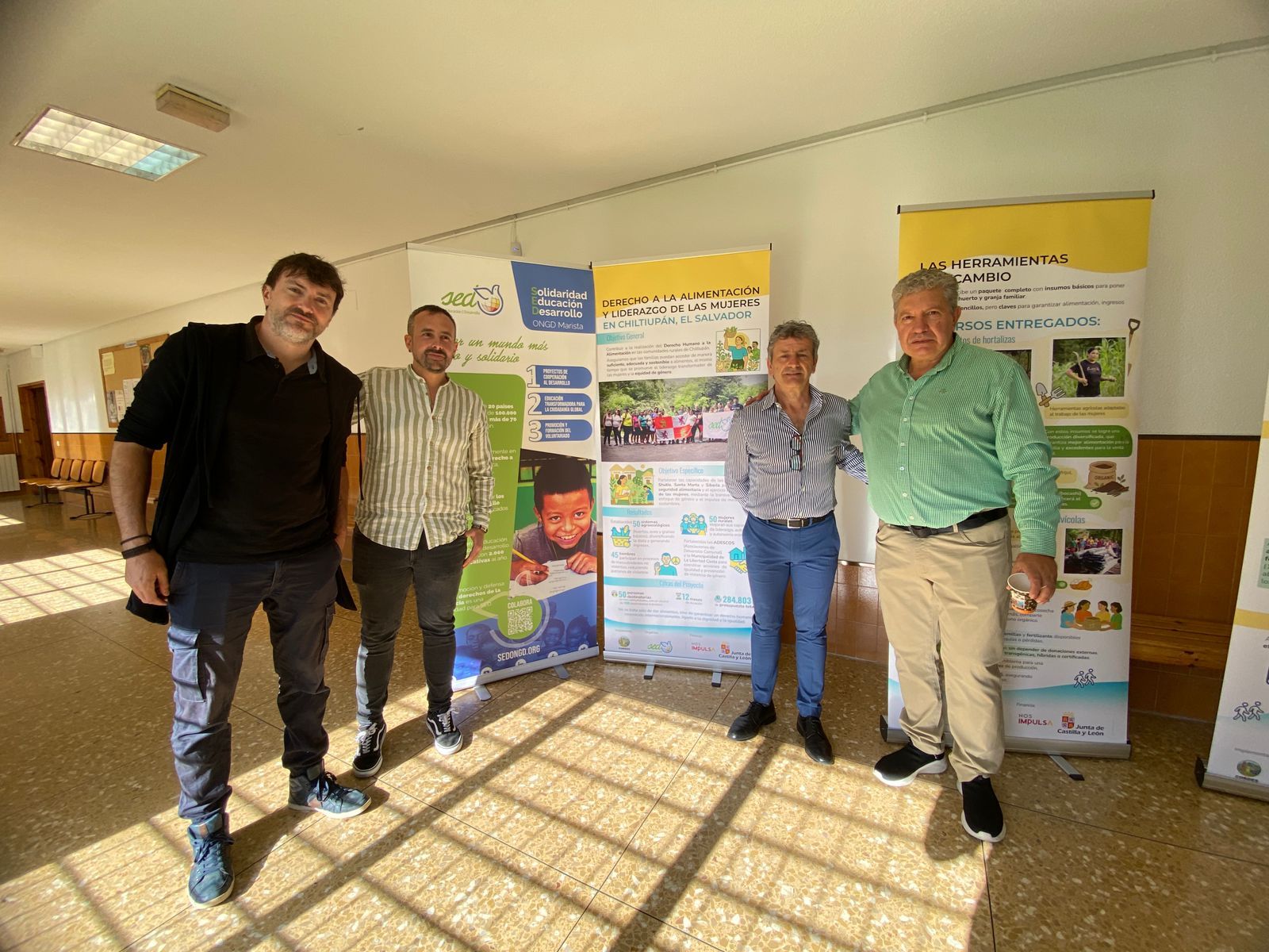 La Facultad de Educación acoge la Exposición Mujeres que lideran el cambio