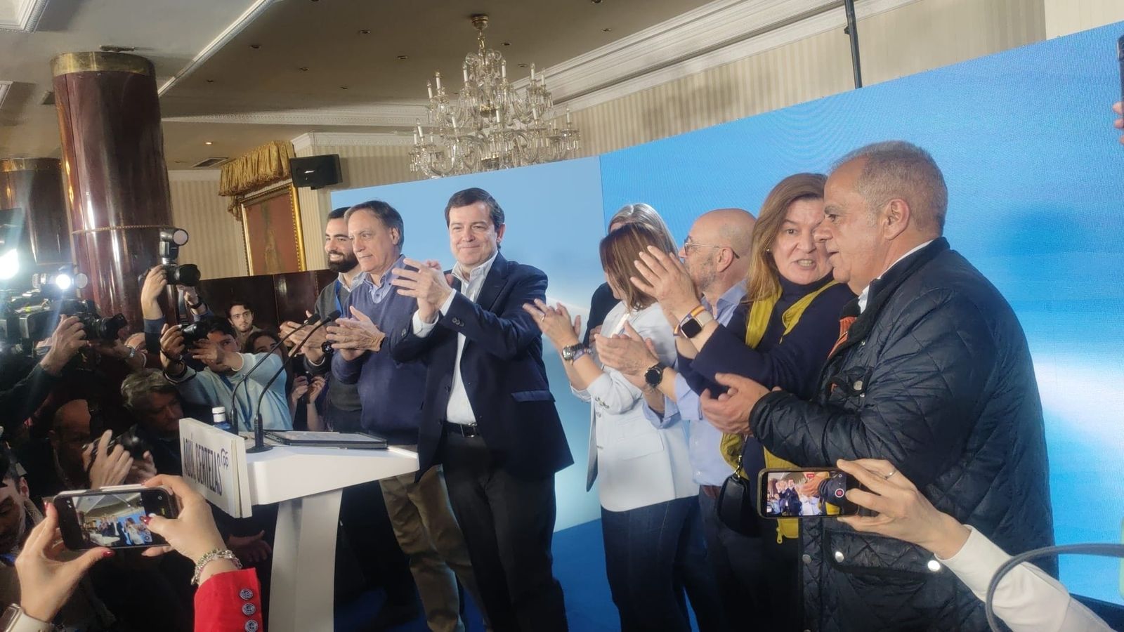 Mañueco celebra su triunfo en Salamanca en las Elecciones a las Cortes de Castilla y León 2026