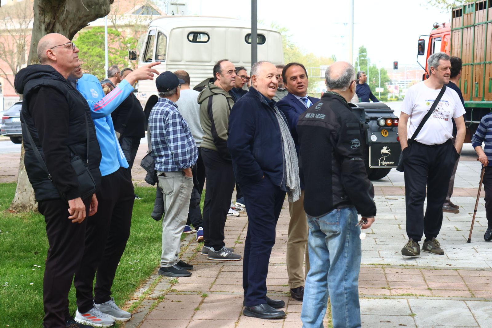 Concentración de camiones clásicos por la X Ruta Peña de Francia Clásicos Pesados CYL