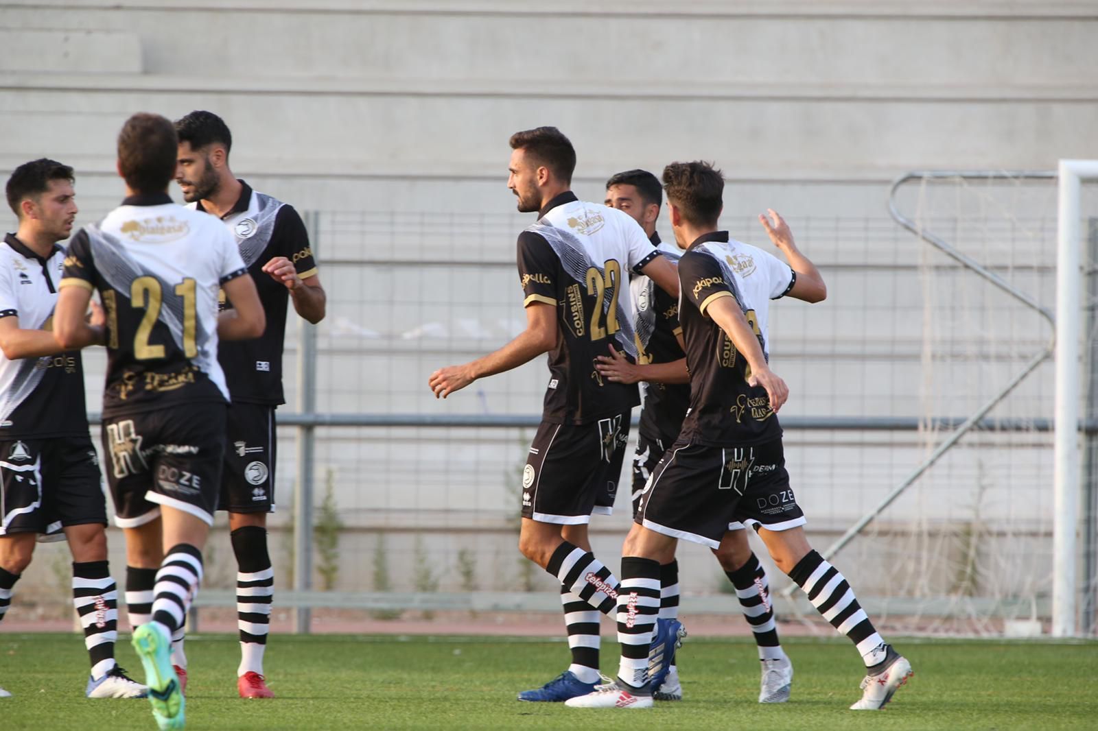 Jesús de Miguel celebra uno de sus goles / FOTO SALAMANCA24HORAS.CON