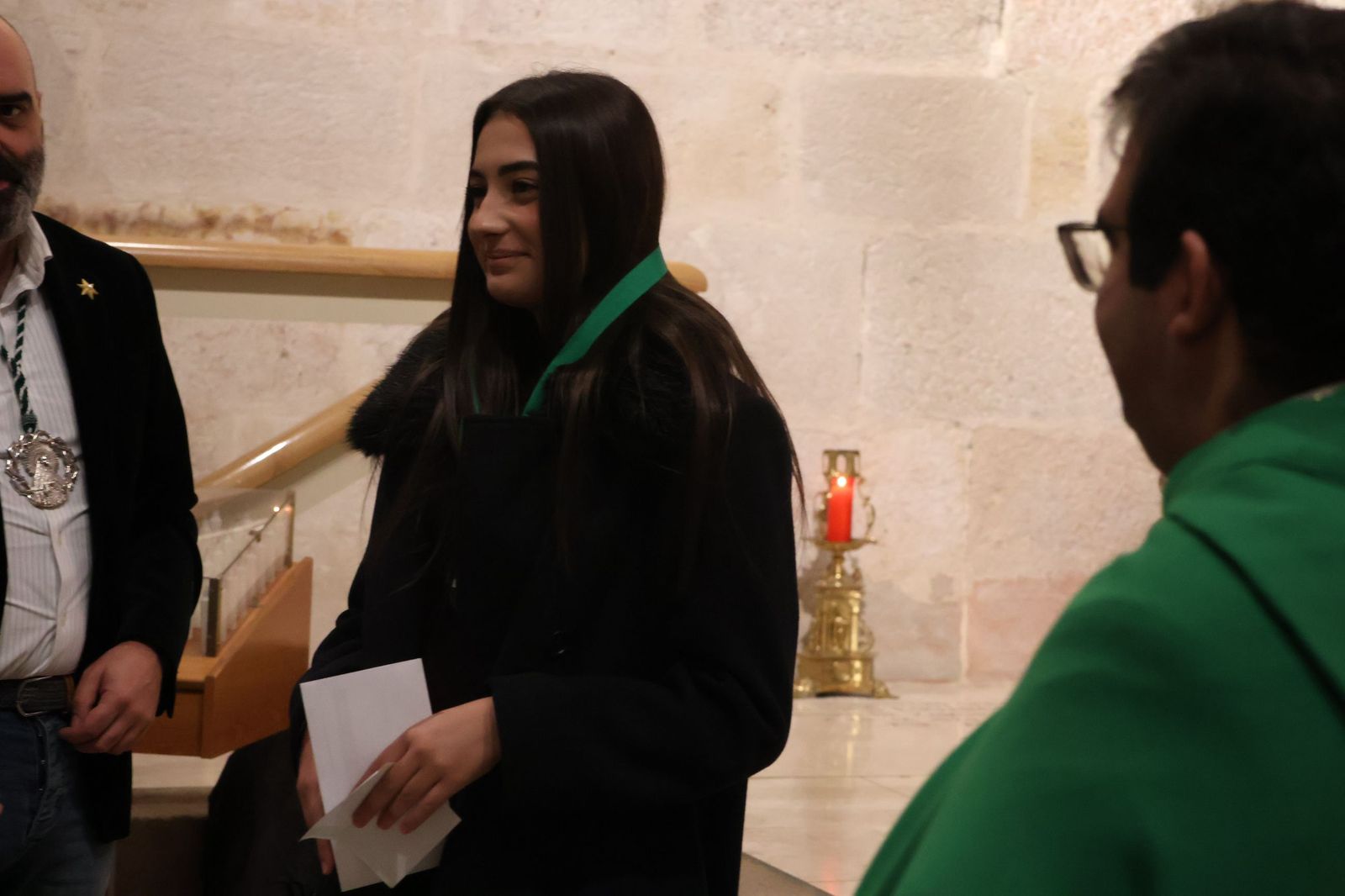 GALERÍA | La Cofradía de la Virgen de la Esperanza da la bienvenida a sus nuevas incorporaciones