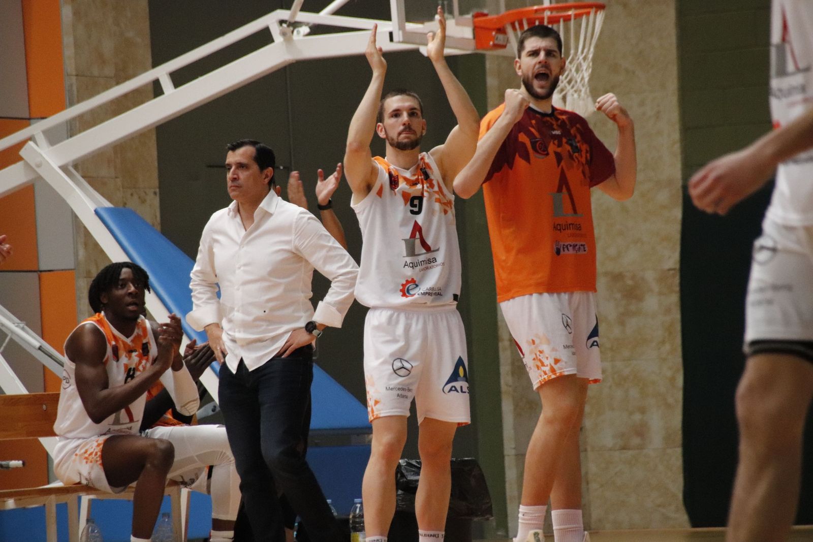 20220410190454-mg-1207