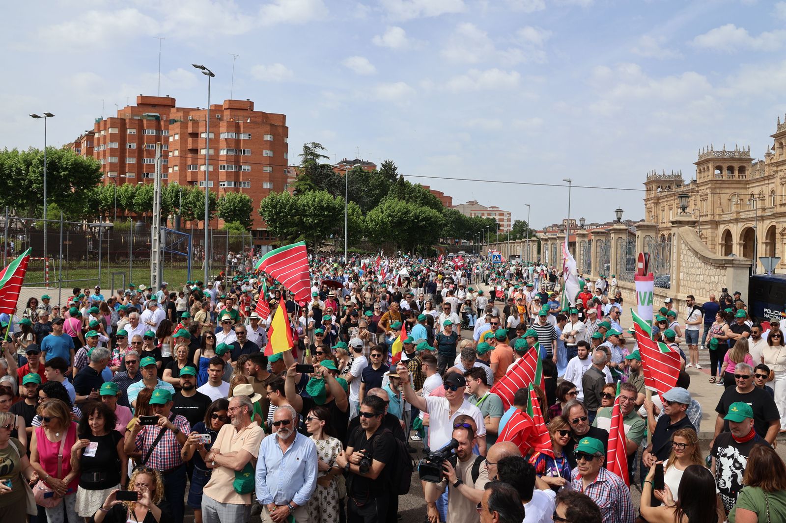 manifestacion-contra-la-perida-de-servicios-de-ave-44