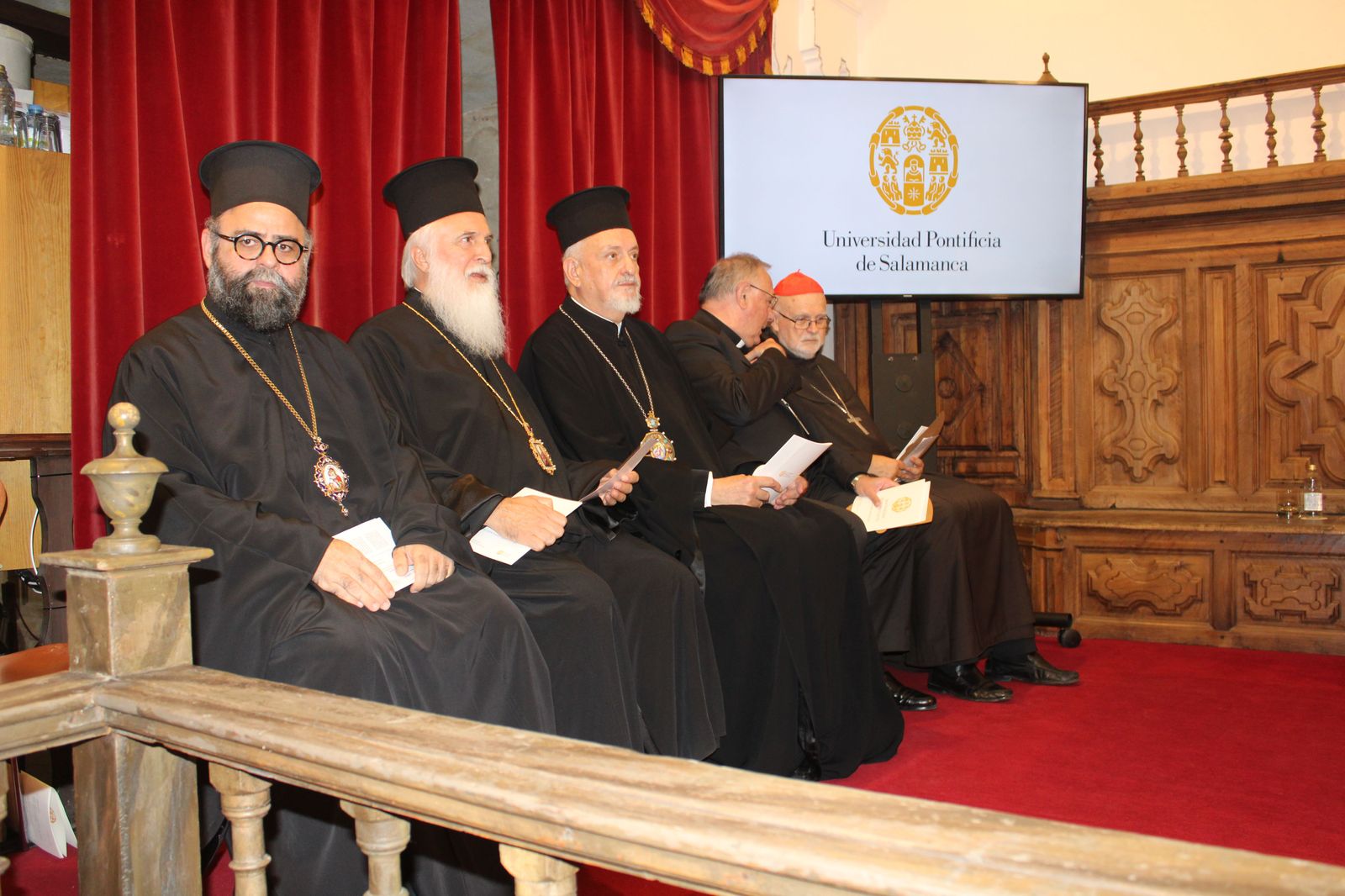 investidura-como-doctor-honoris-causa-de-la-universidad-pontific-19