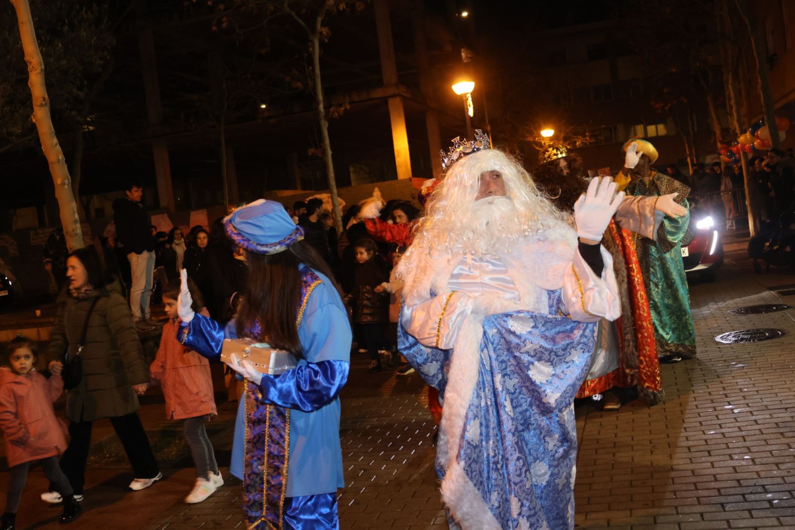 Pasacalles navideño en el barrio de El Zurguén