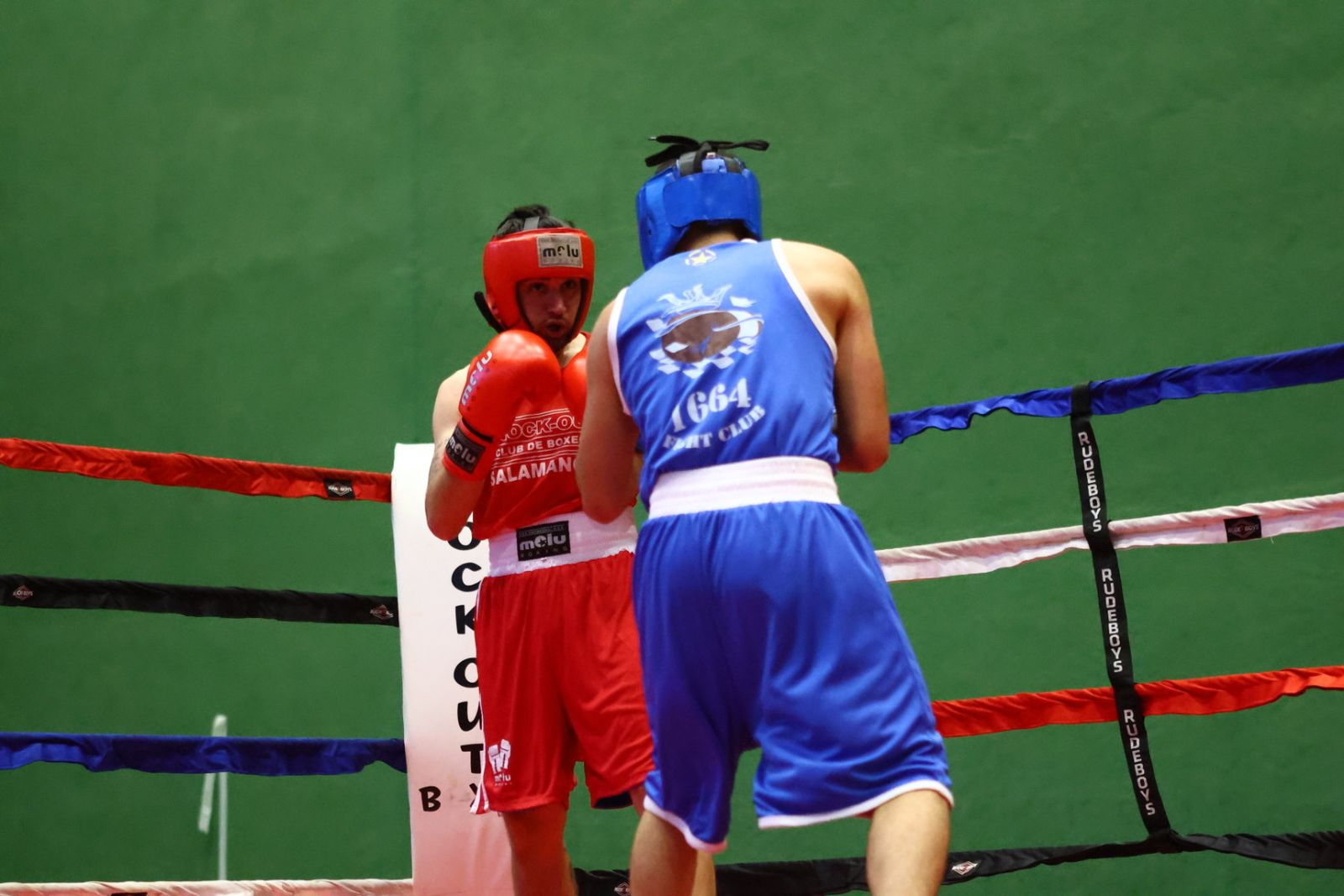 Velada de Boxeo en el Pabellón de San José