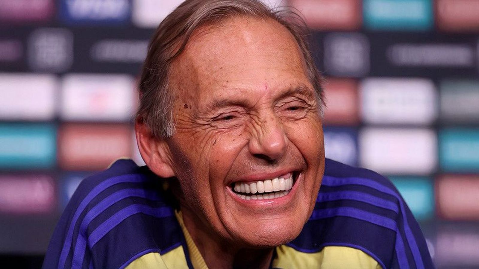 El Club Atlético Boca Juniors comunica el fallecimiento de Miguel Ángel Russo.