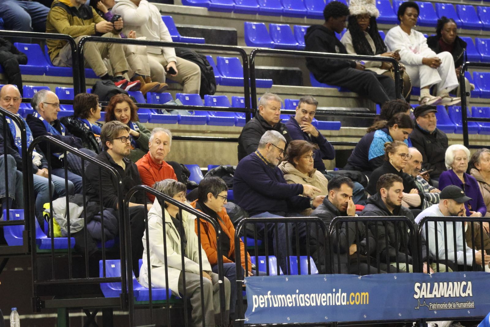 Perfumerías Avenida - Marín Ence