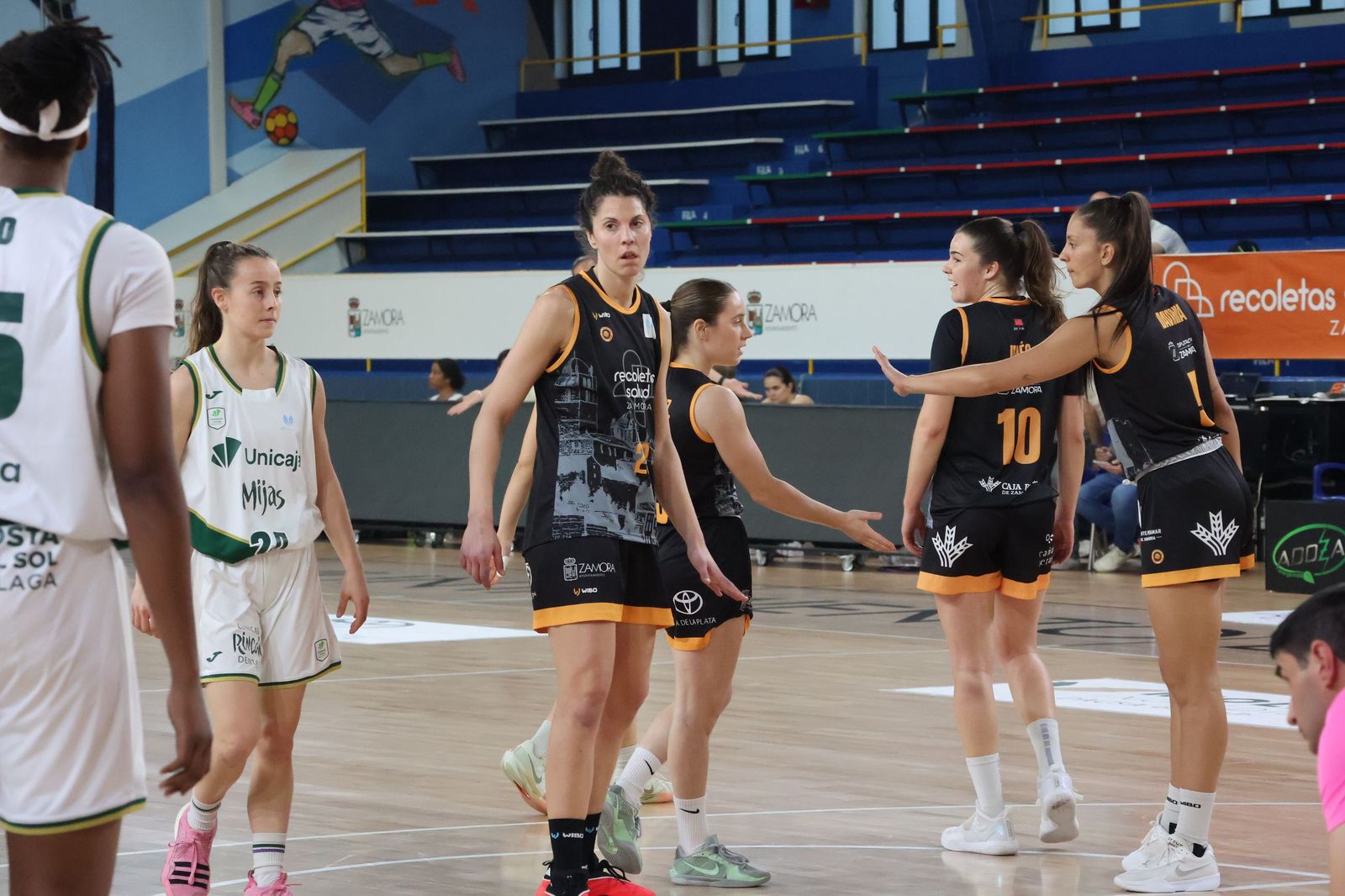GALERÍA | Dura derrota del CD Zamarat ante Unicaja Mijas