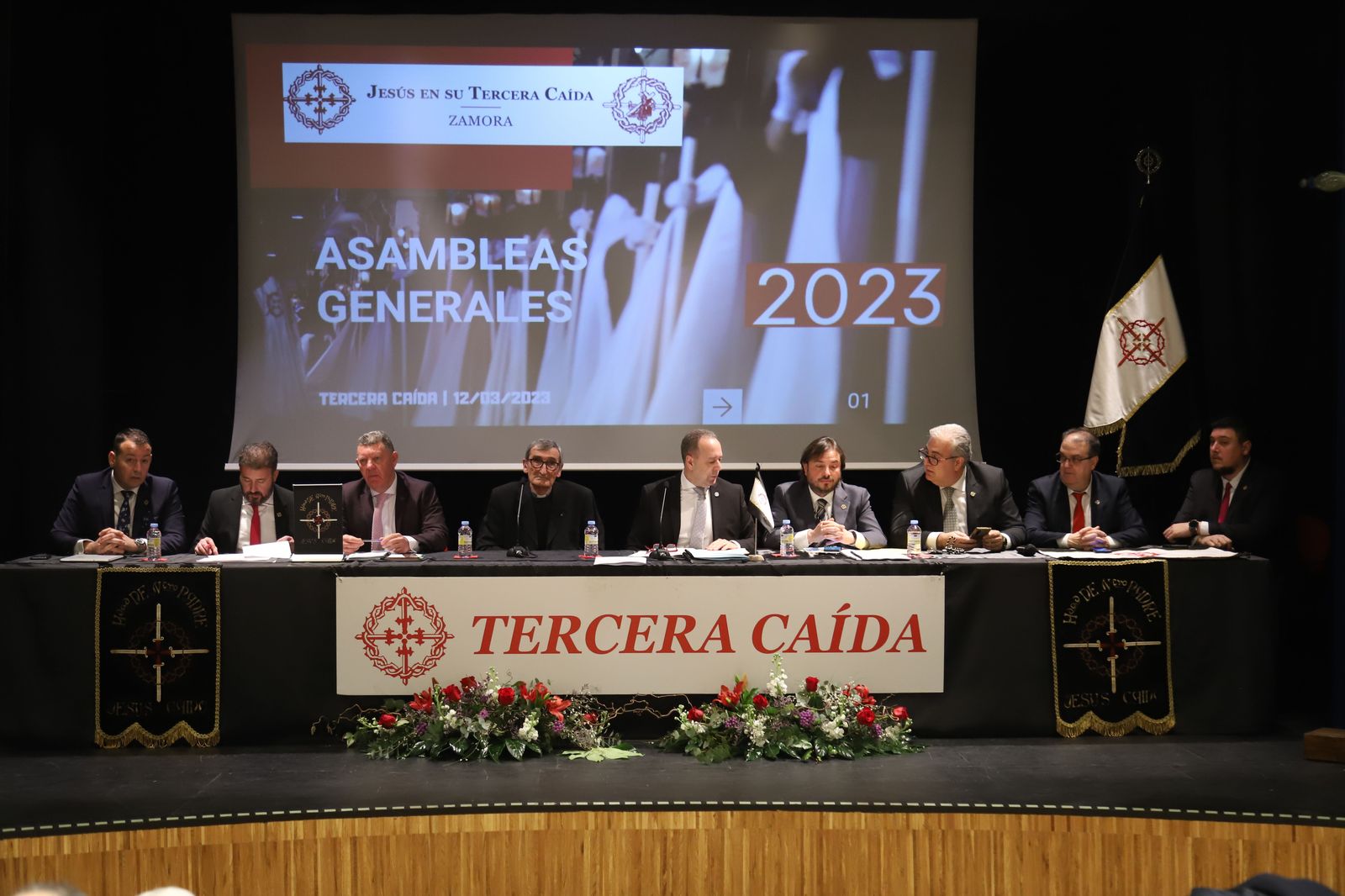 Un instante de la asamblea de Jesús en su Tercera Caída del año anterior