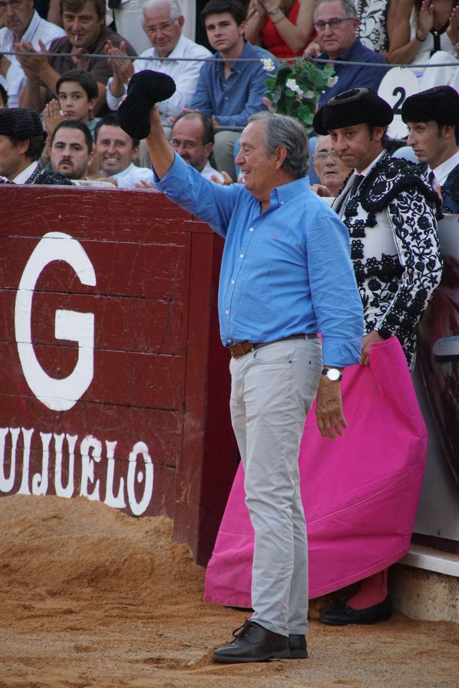 En imágenes la despedida de los ruedos de El Capea en Guijuelo